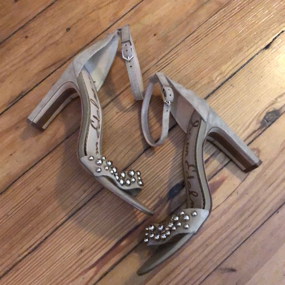 Sam Edelman tan suede beaded heels sz 6.5 - Picture 2 of 6